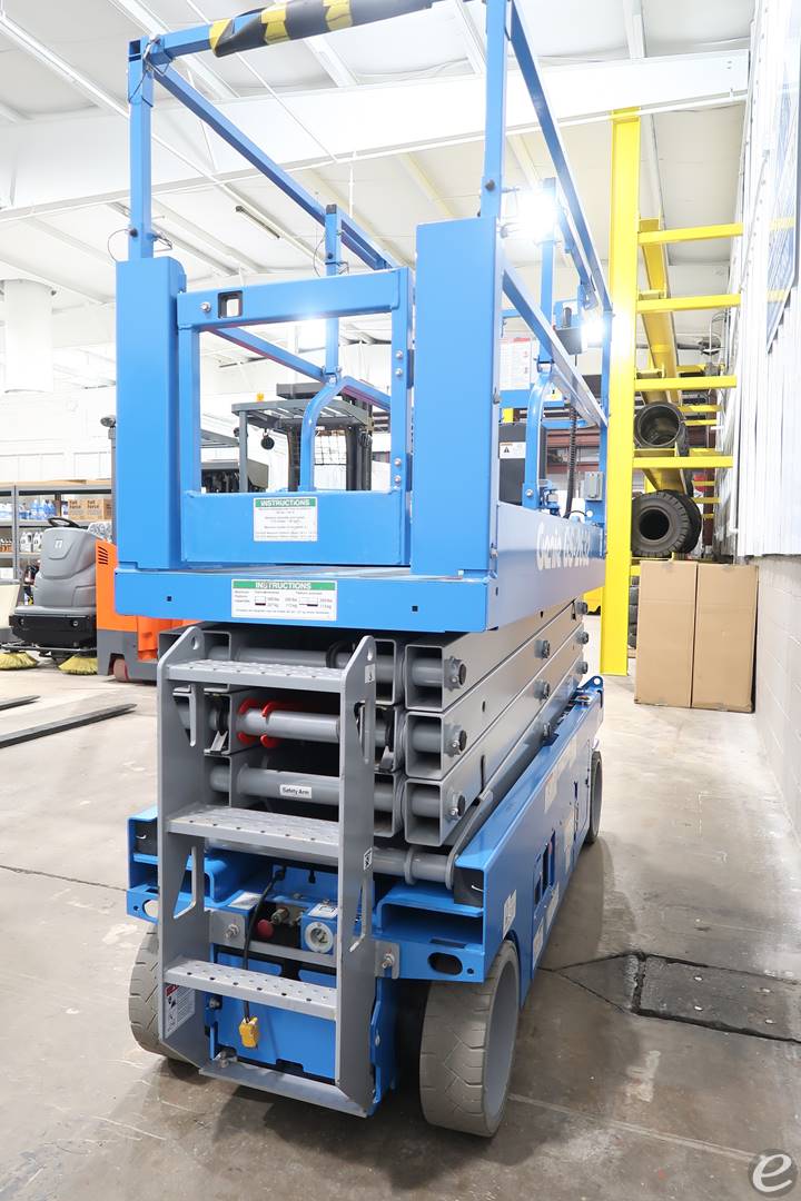 2015 Genie GS-2632 Electric Scissor Lift - 123Forklift