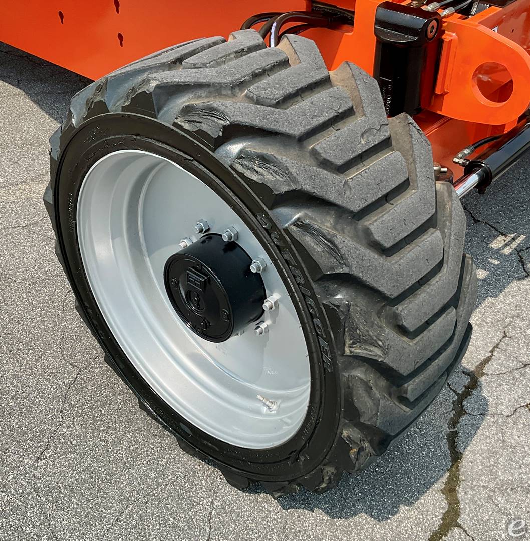2018 JLG 600AJ