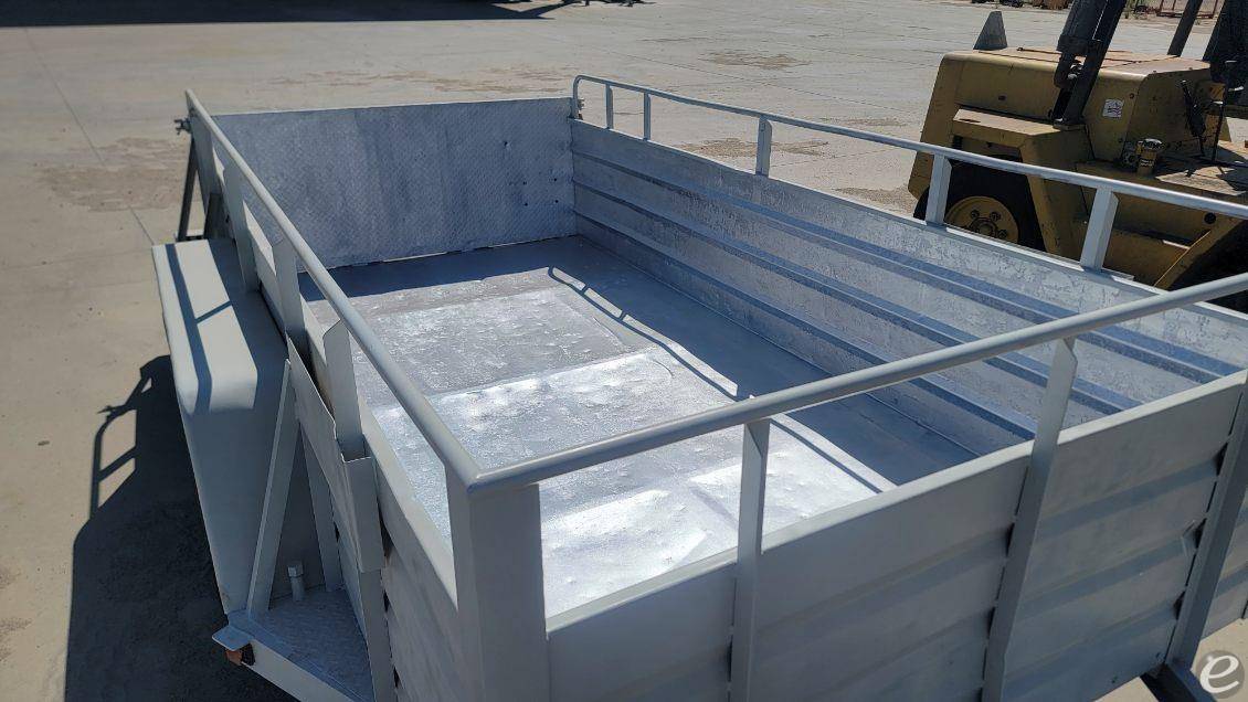 2003 Miller 12' X 70