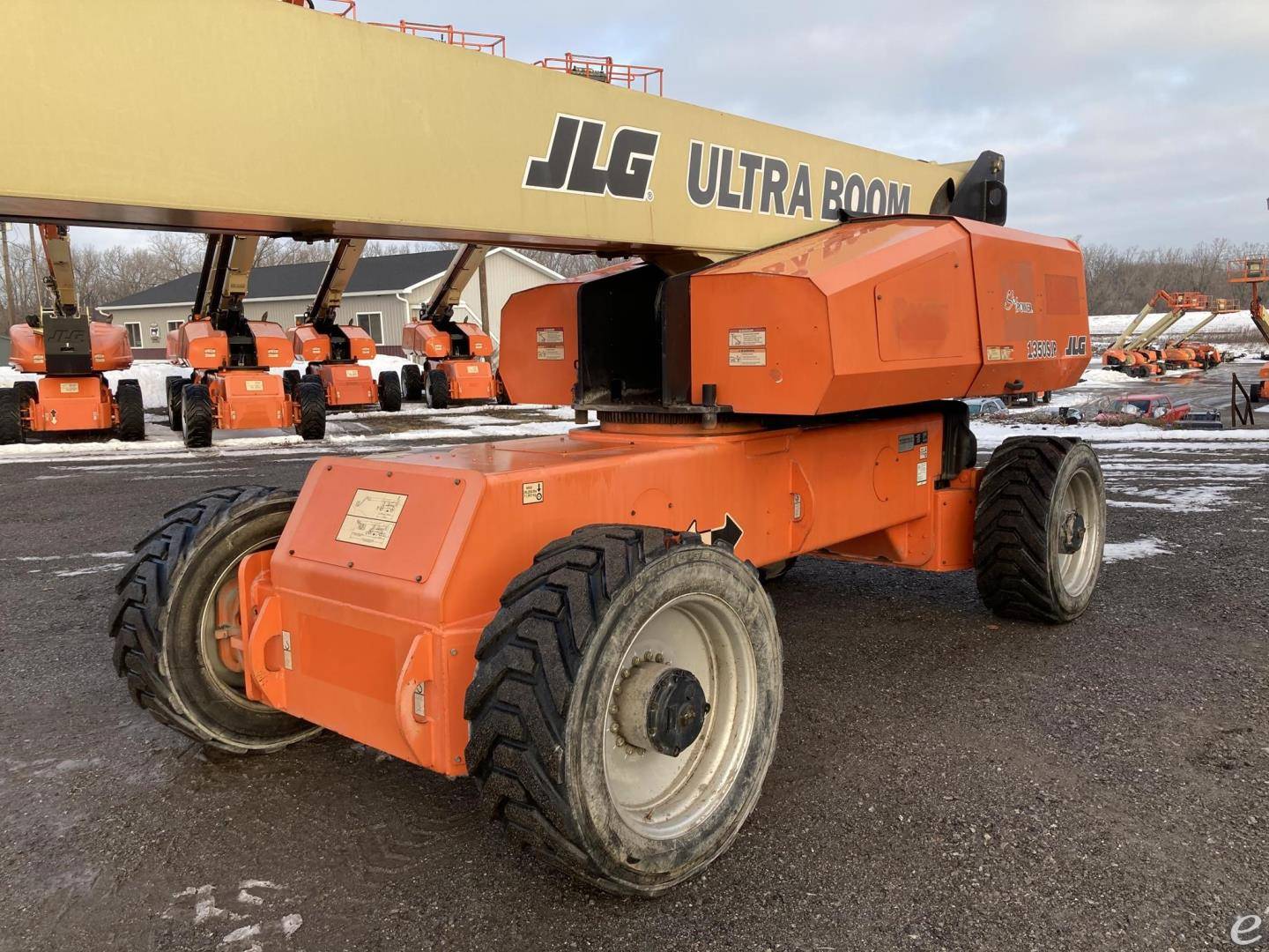 2011 JLG 1350SJP