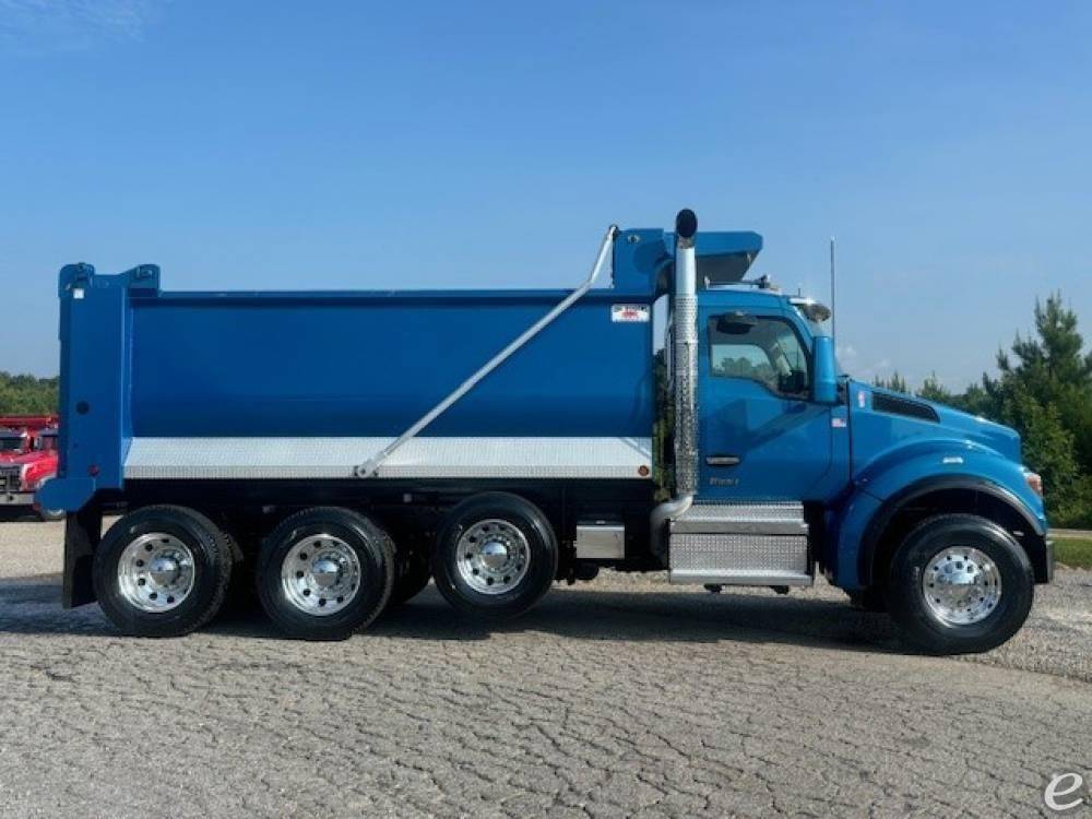 2025 Kenworth T880S