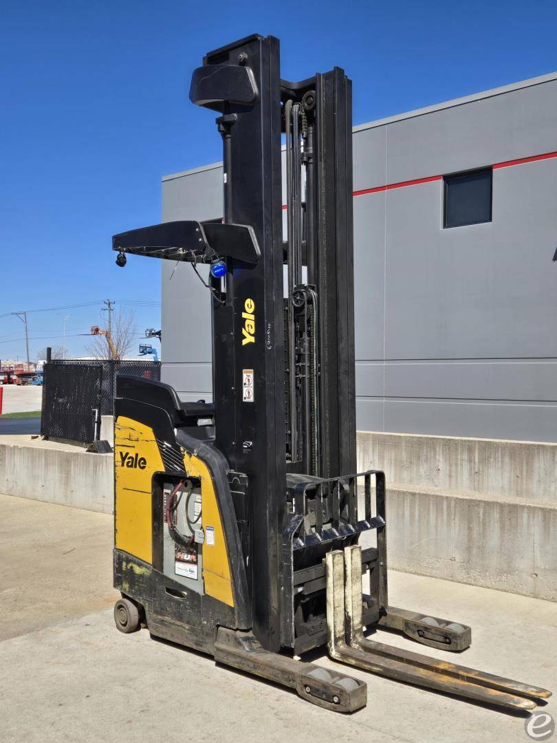 2022 Yale NR045EC