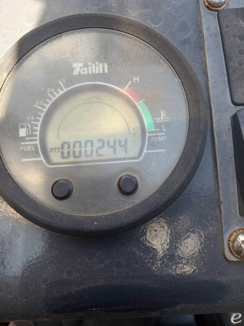 2021 Tailift PFG25C