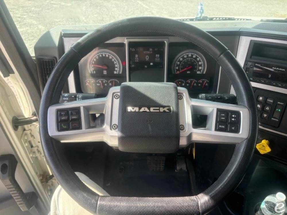 2024 Mack GRANITE 64FR