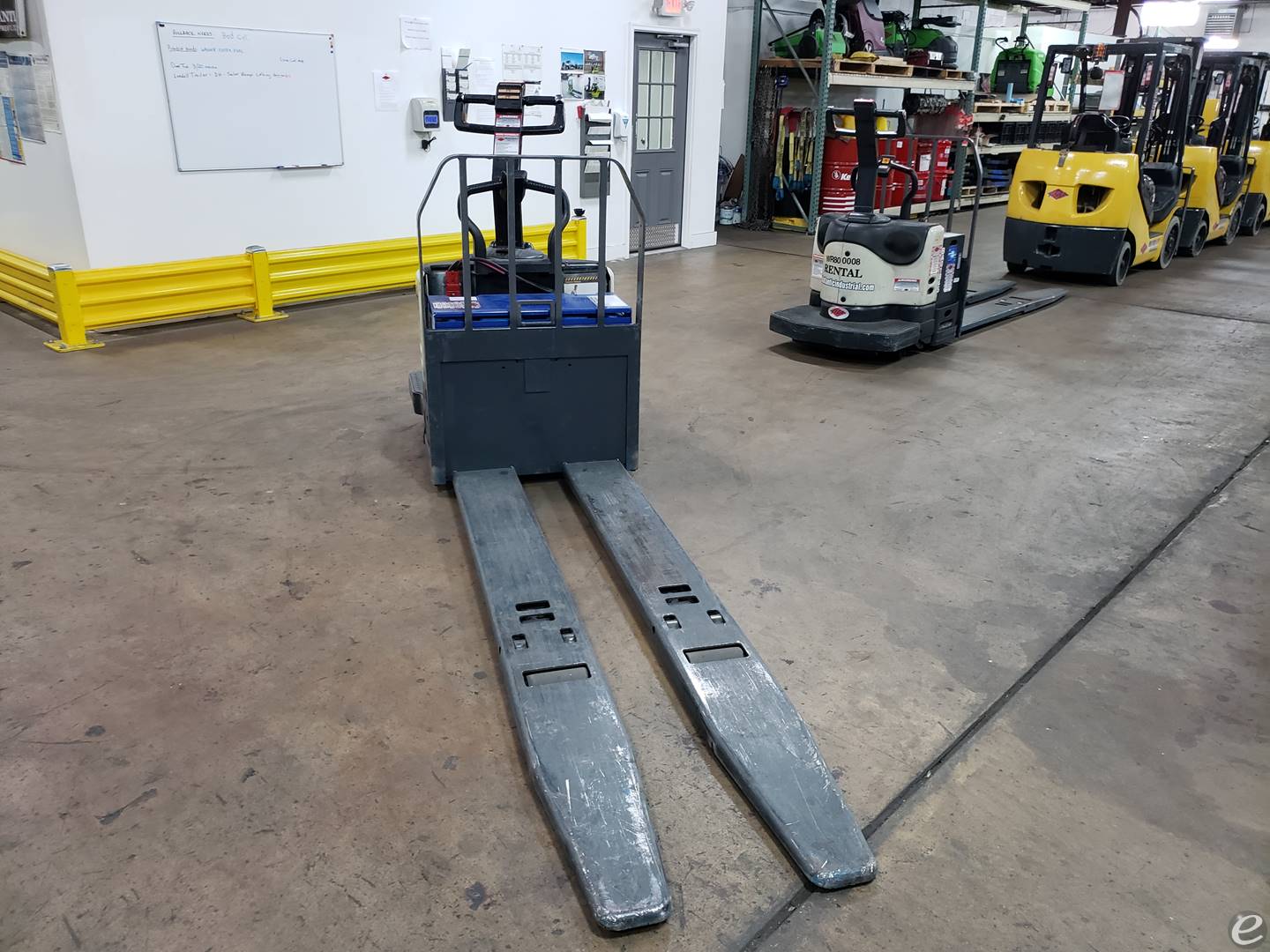 2004 Crown PE4000-60 Electric Forklift - 123Forklift