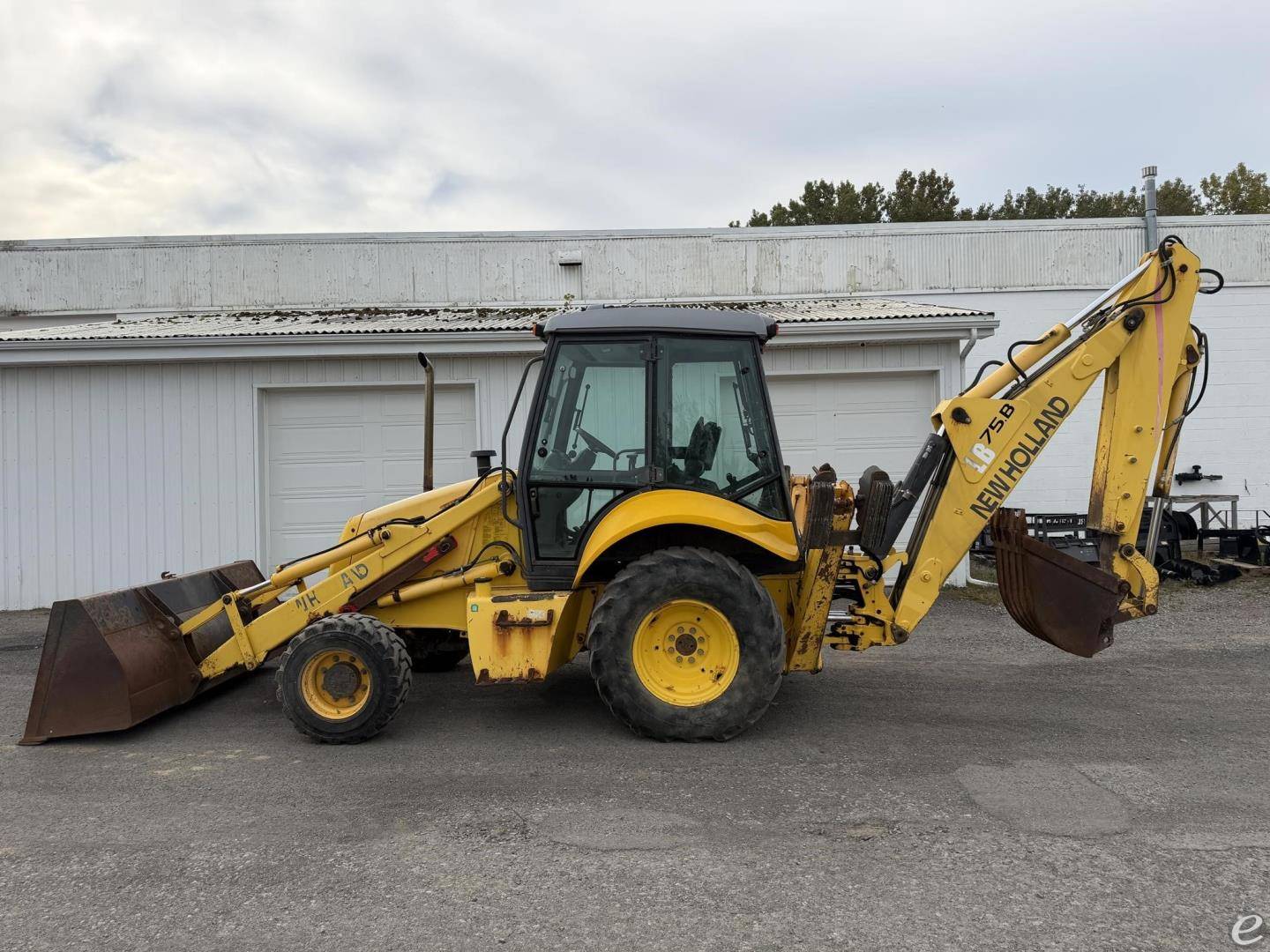 2005 New Holland LB75B