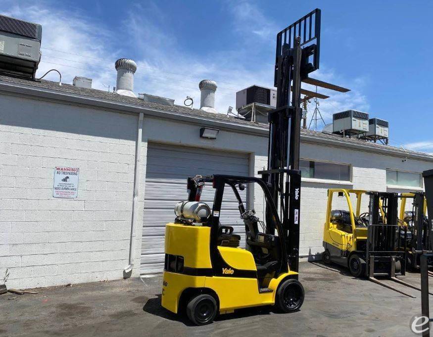 2017 Yale GC080VXBCS LP Gas Forklift - 123Forklift