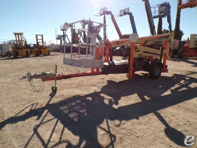 2019 JLG T350