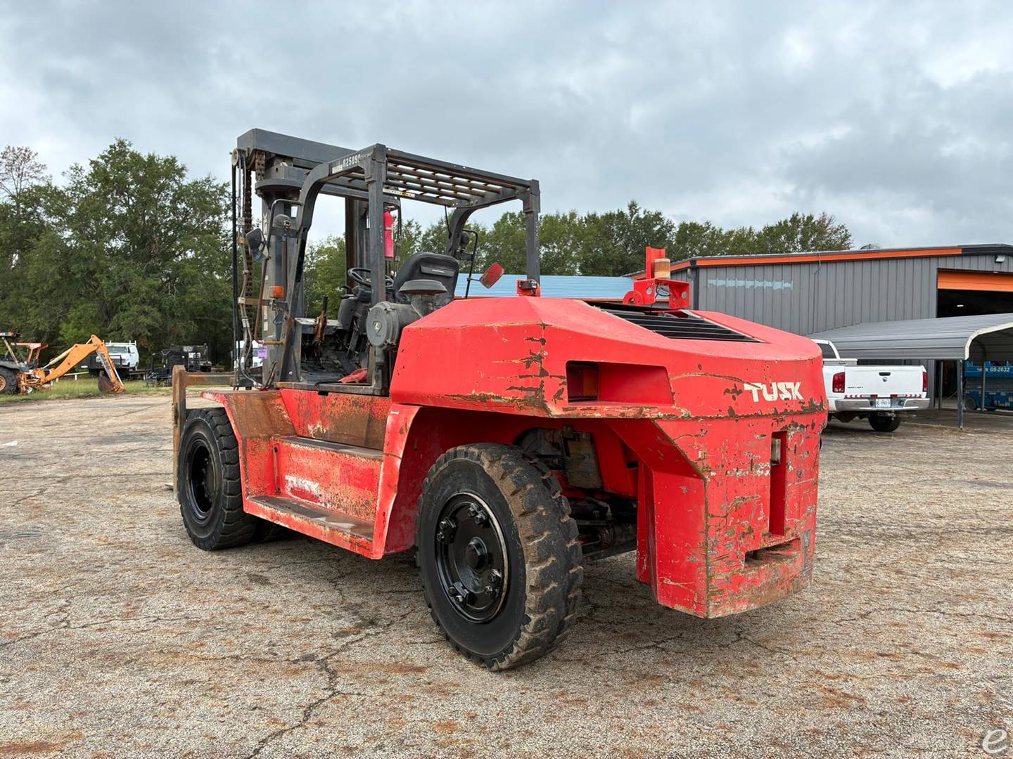 2002 Tusk 3500PD-8