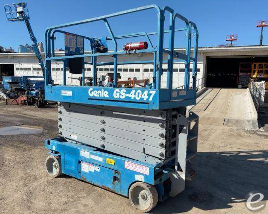 2015 Genie GS-4047 Electric Scissor Lift - 123Forklift