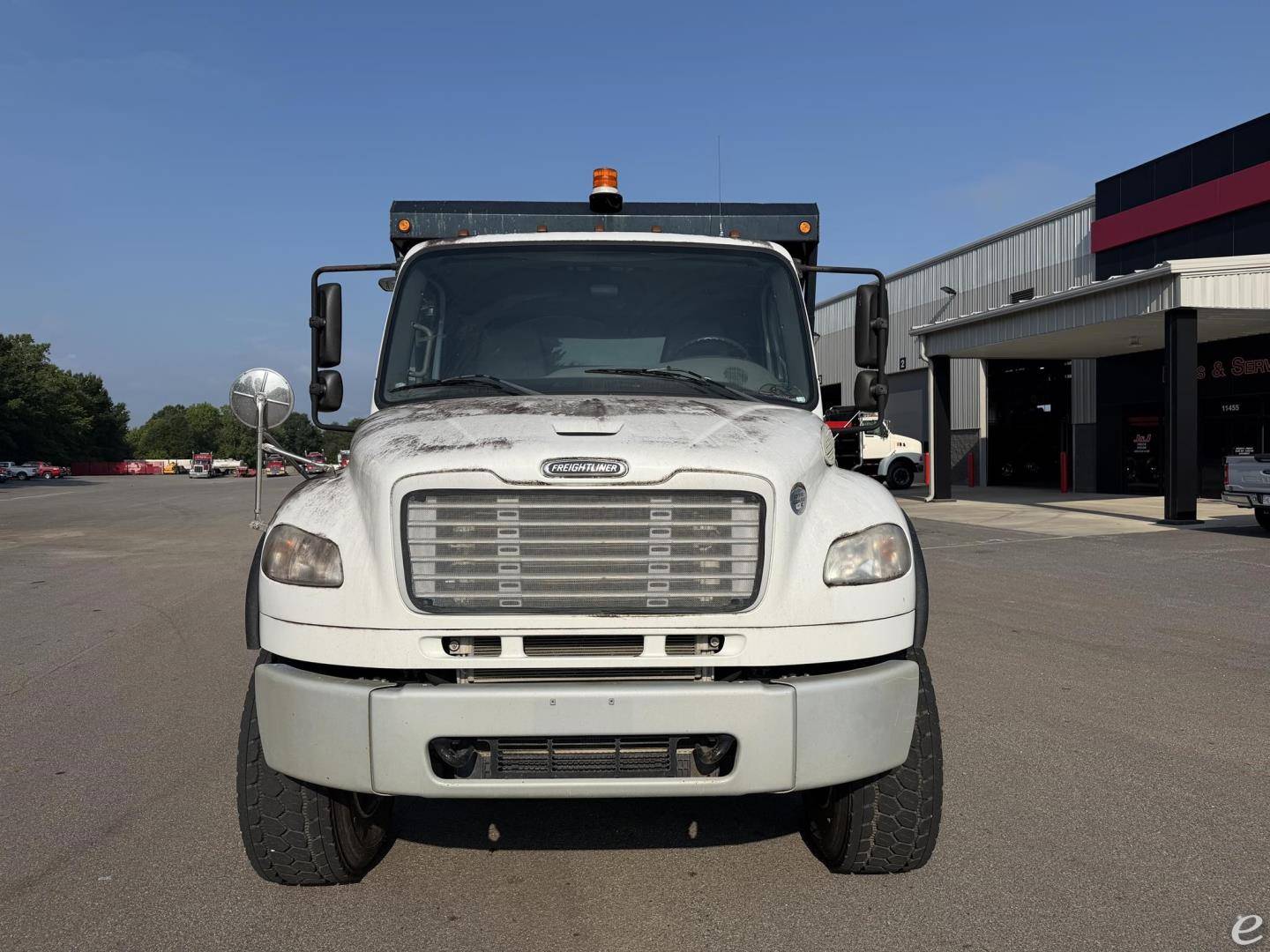 2014 Freightliner BUSINESS CLASS M2 106