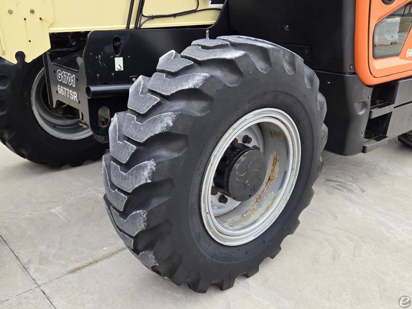 2019 JLG 1732