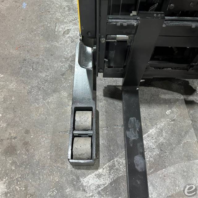 2021 Yale NR045EB