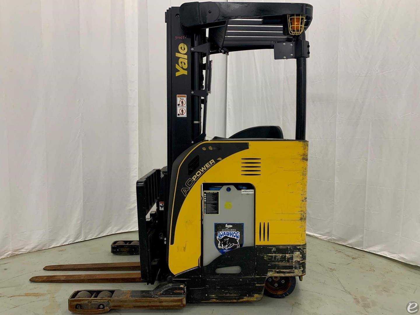 2019 Yale NR035EB
