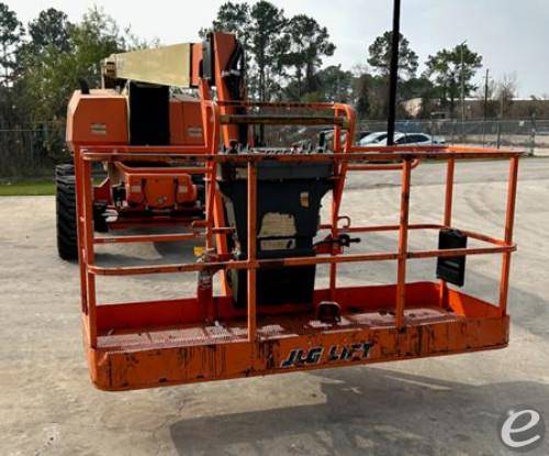 2018 JLG 800AJ