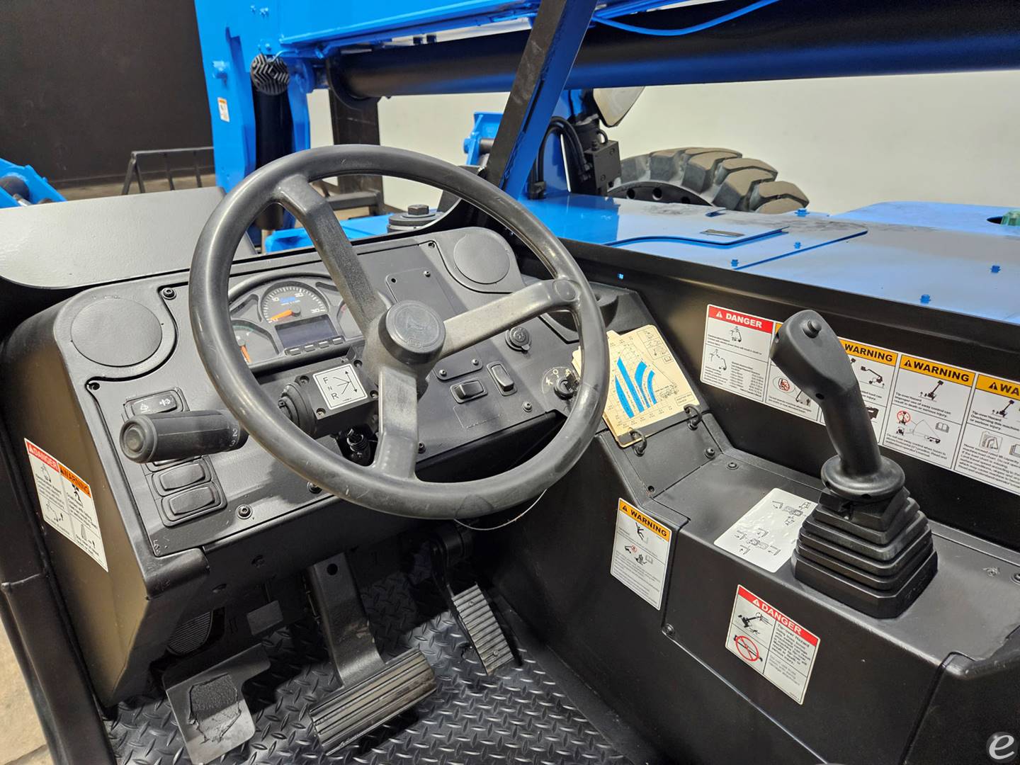 2017 Genie GTH1056