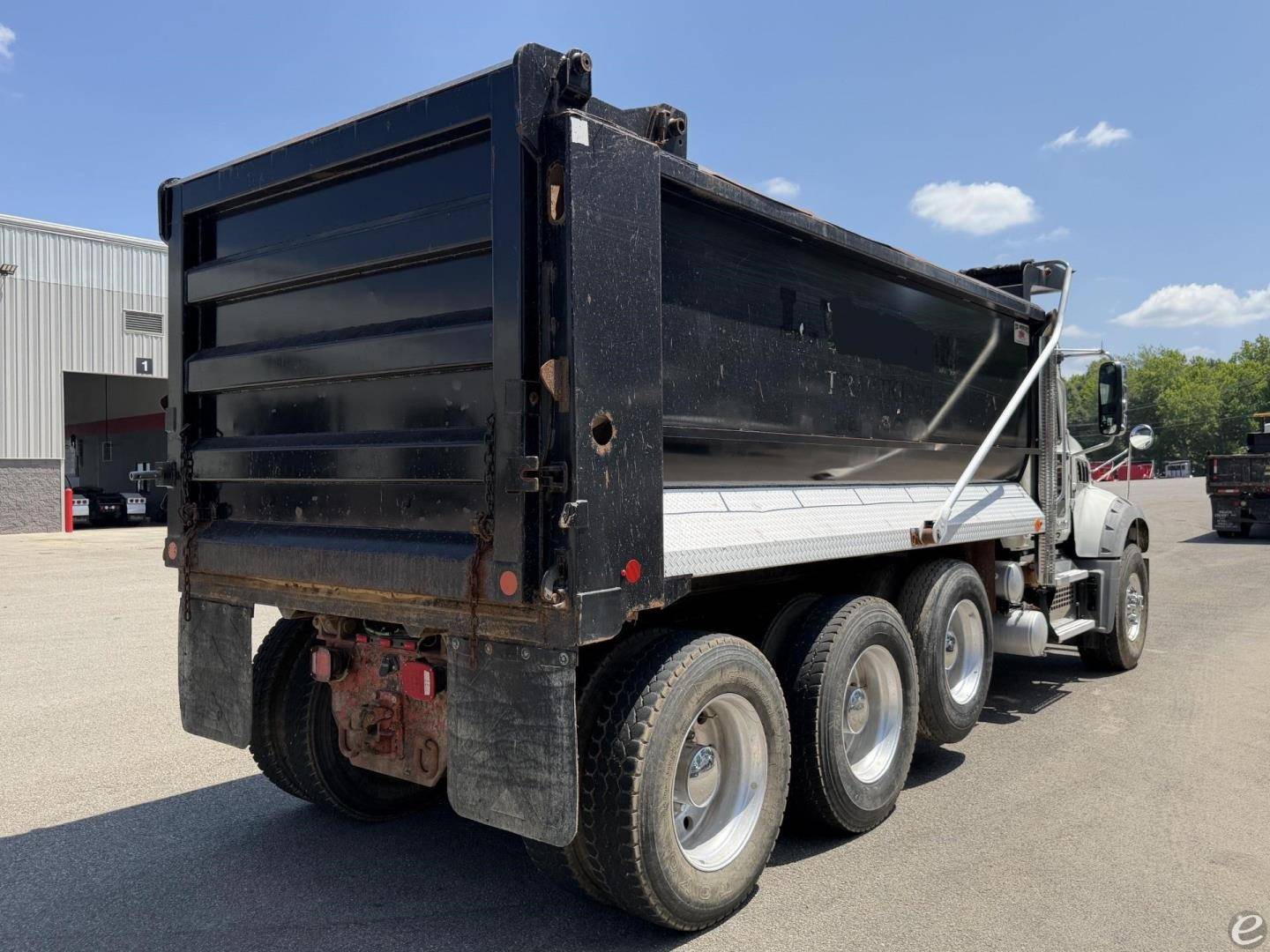 2018 Mack GRANITE GU713