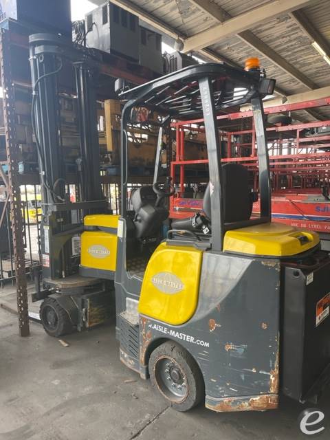2014 Aisle-Master 33E Electric Fork...
