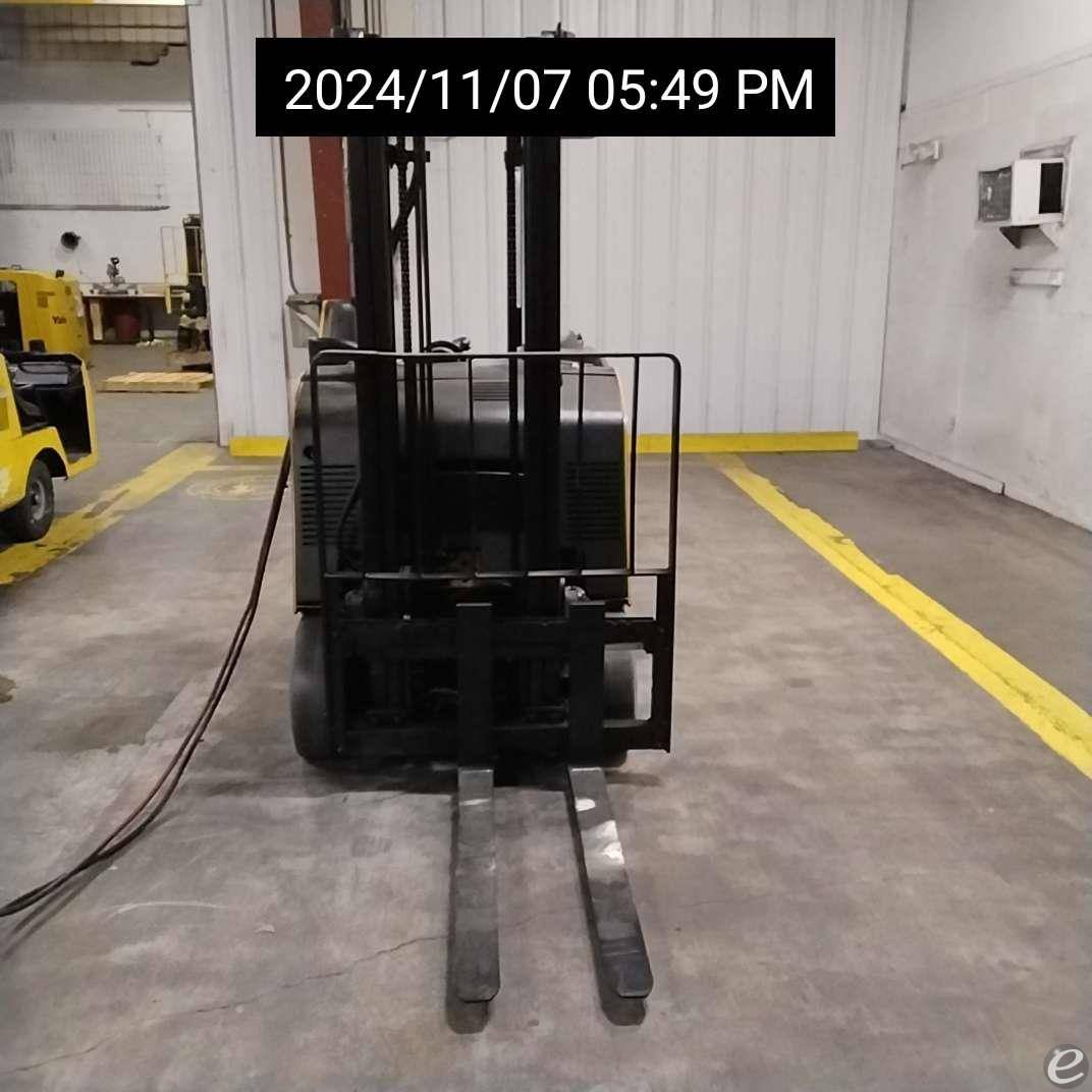2017 Yale ESC030AD