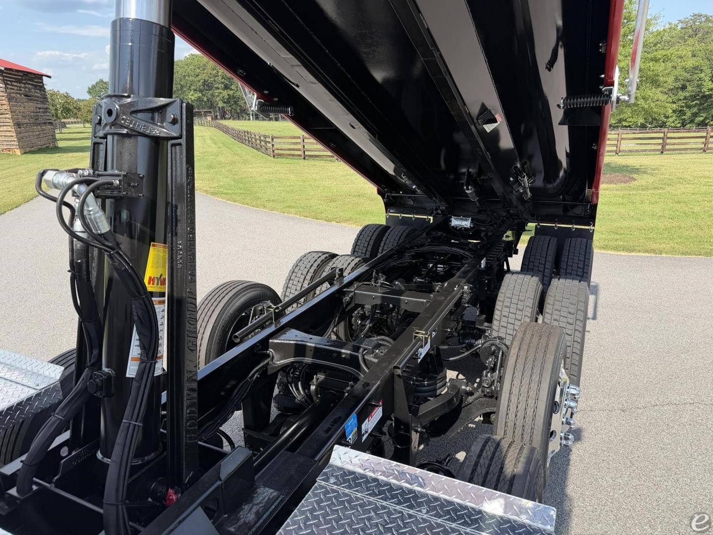 2027 Peterbilt 567