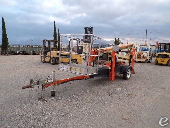 2019 JLG T350