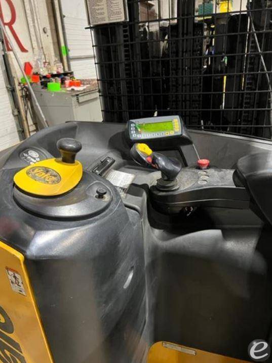 2010 Yale NR035EANL36TE095 Electric Reach Truck - 123Forklift