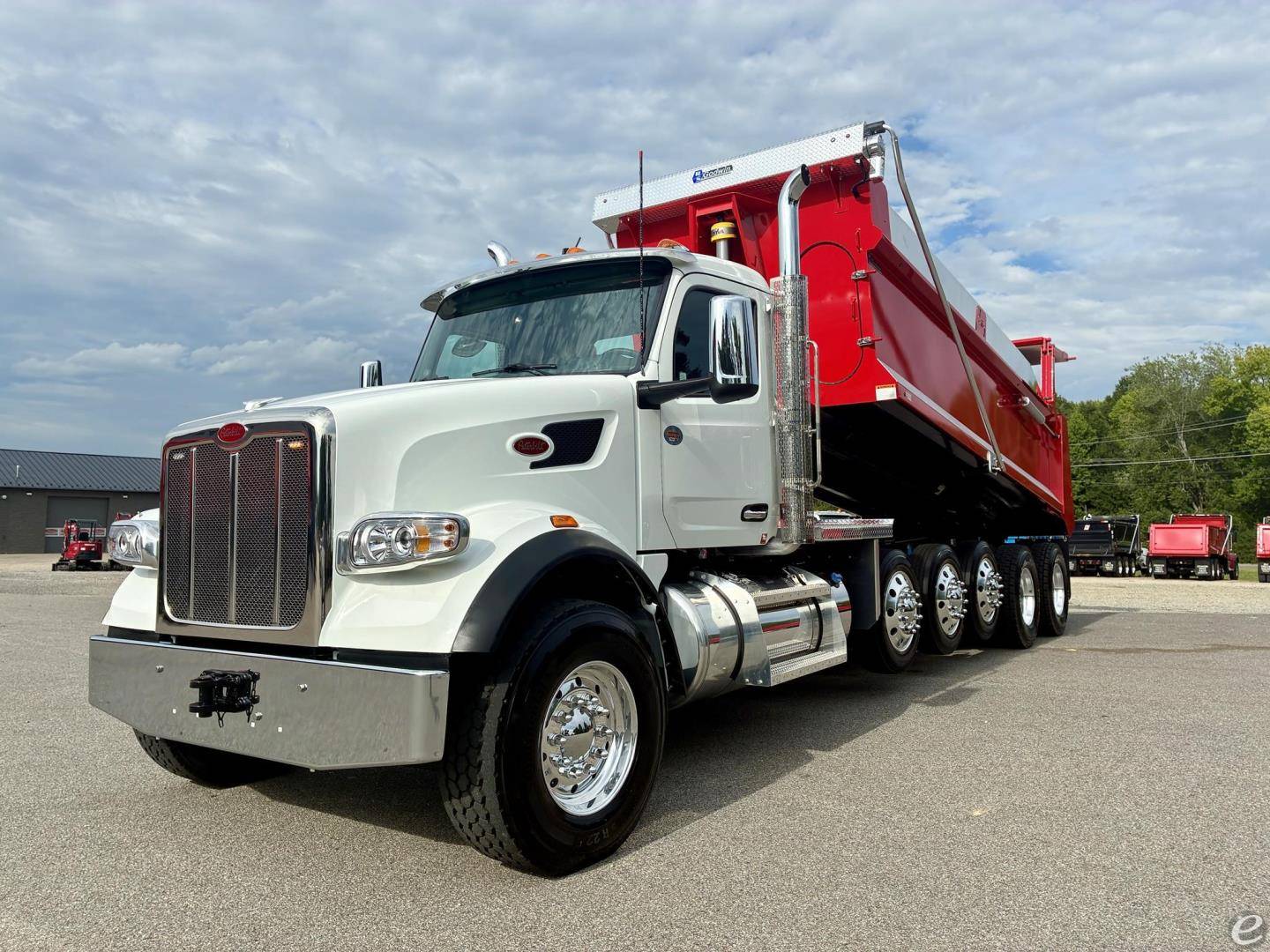 2027 Peterbilt 567