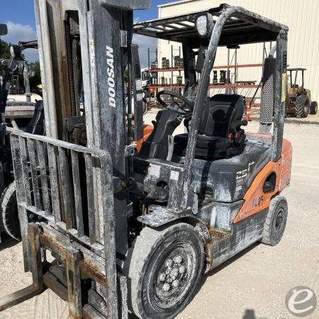 2019 Doosan D25S-7