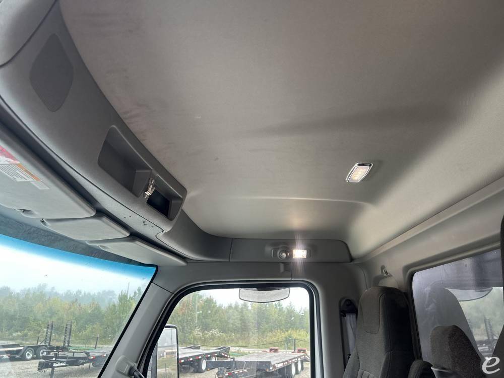 2026 Peterbilt 567