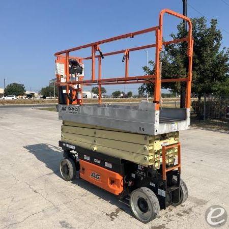 2012 JLG 2630ES