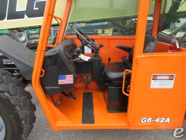 2014 JLG G6-42A