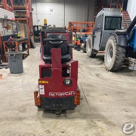 2014 Factory Cat GTX 27