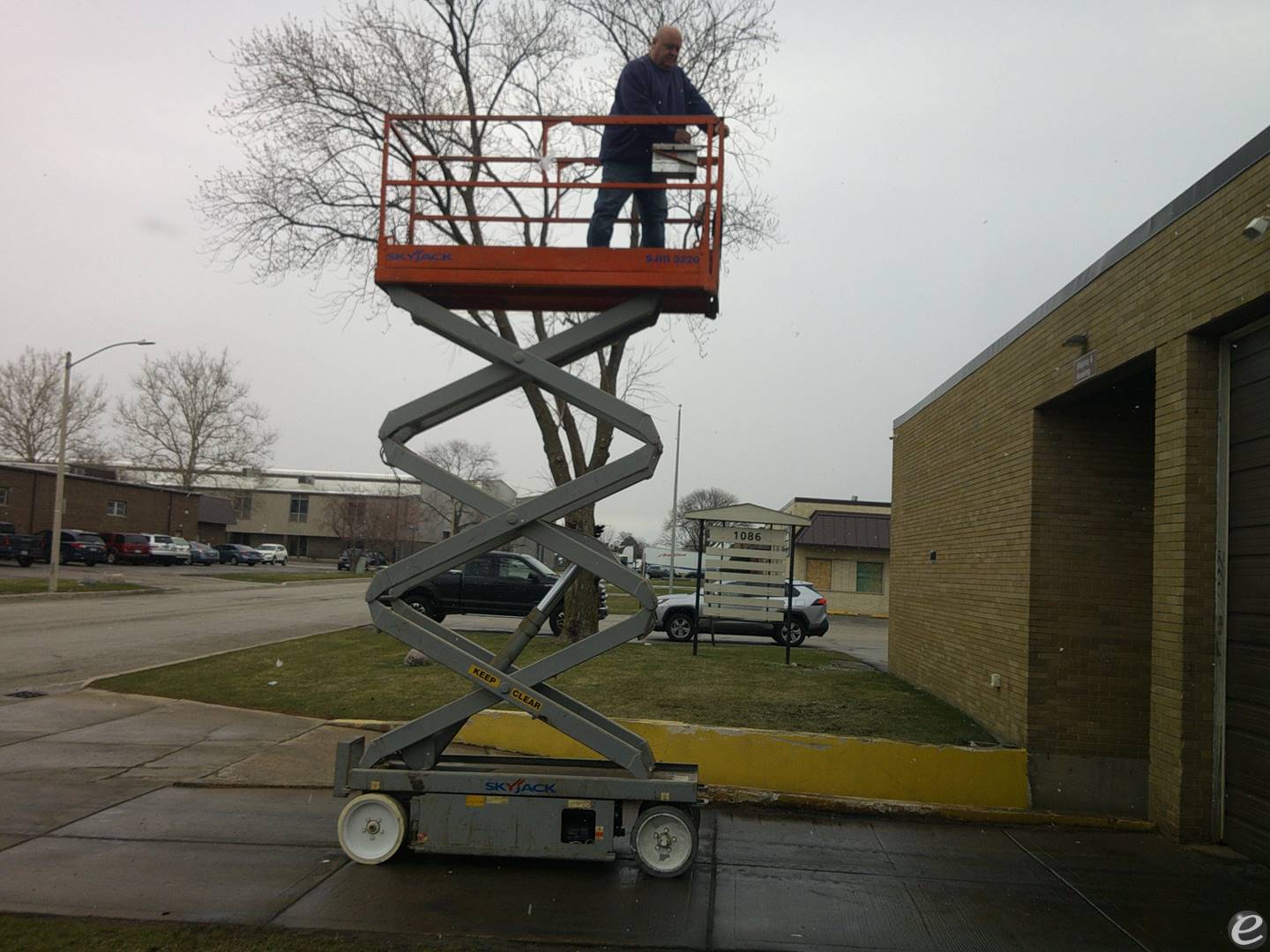 2008 Skyjack SJ113220 Electric Scissor Lift - 123Forklift