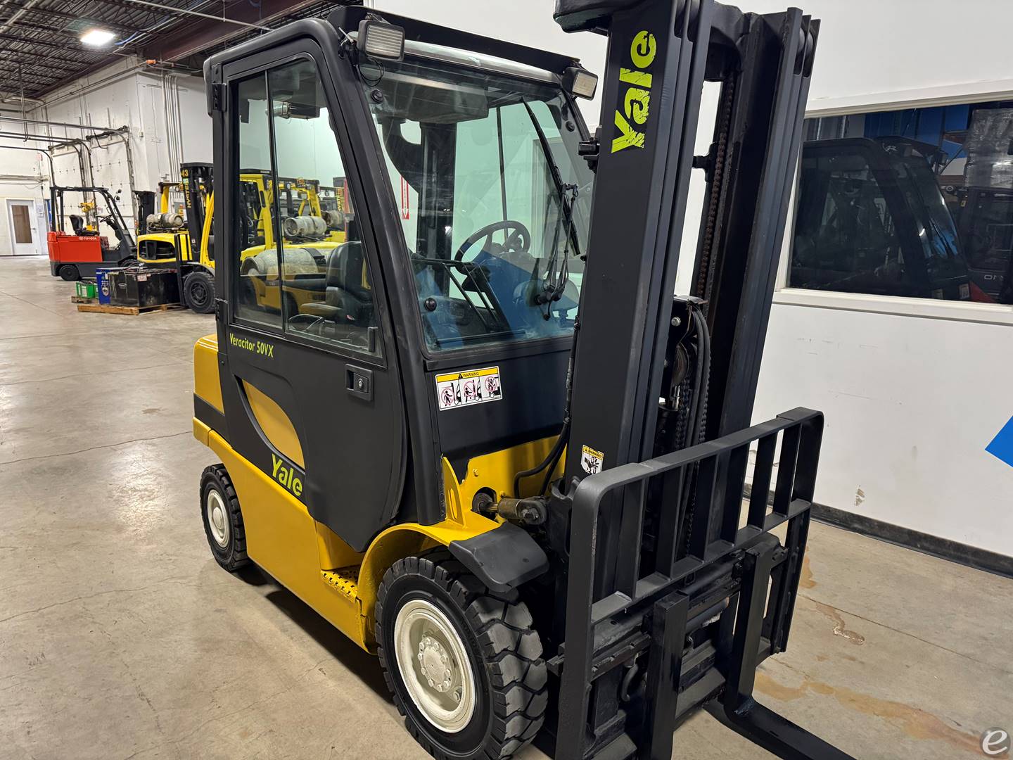 2005 Yale GLP050VX