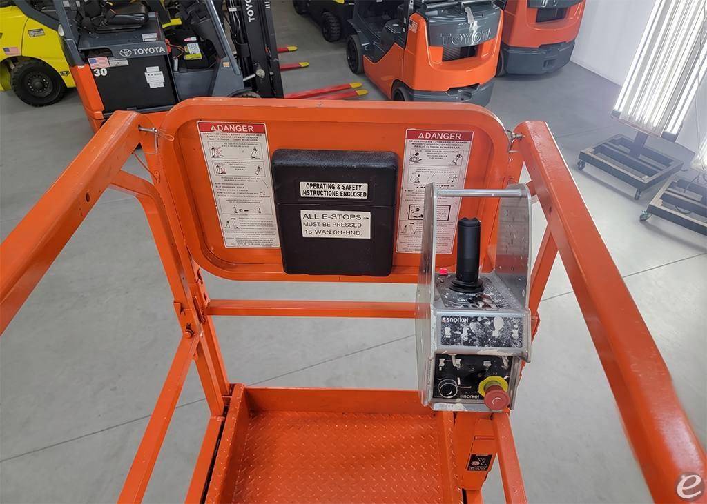 2019 Snorkel S3226E