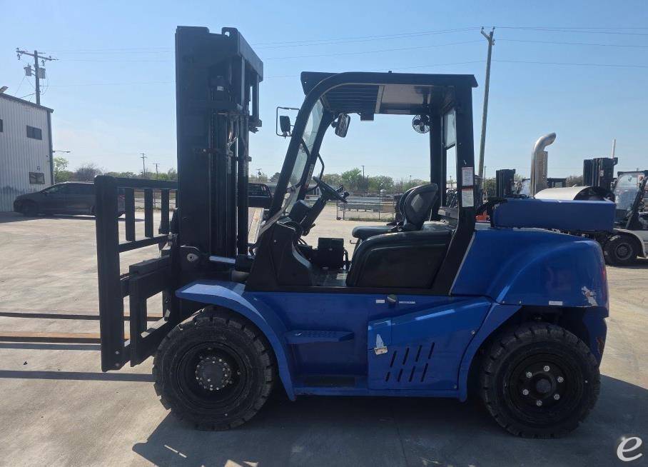 2022 Viper Lift Trucks FD70