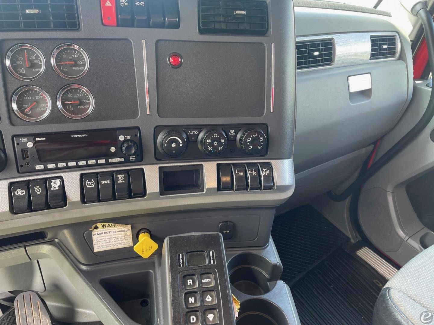2022 Kenworth T880S