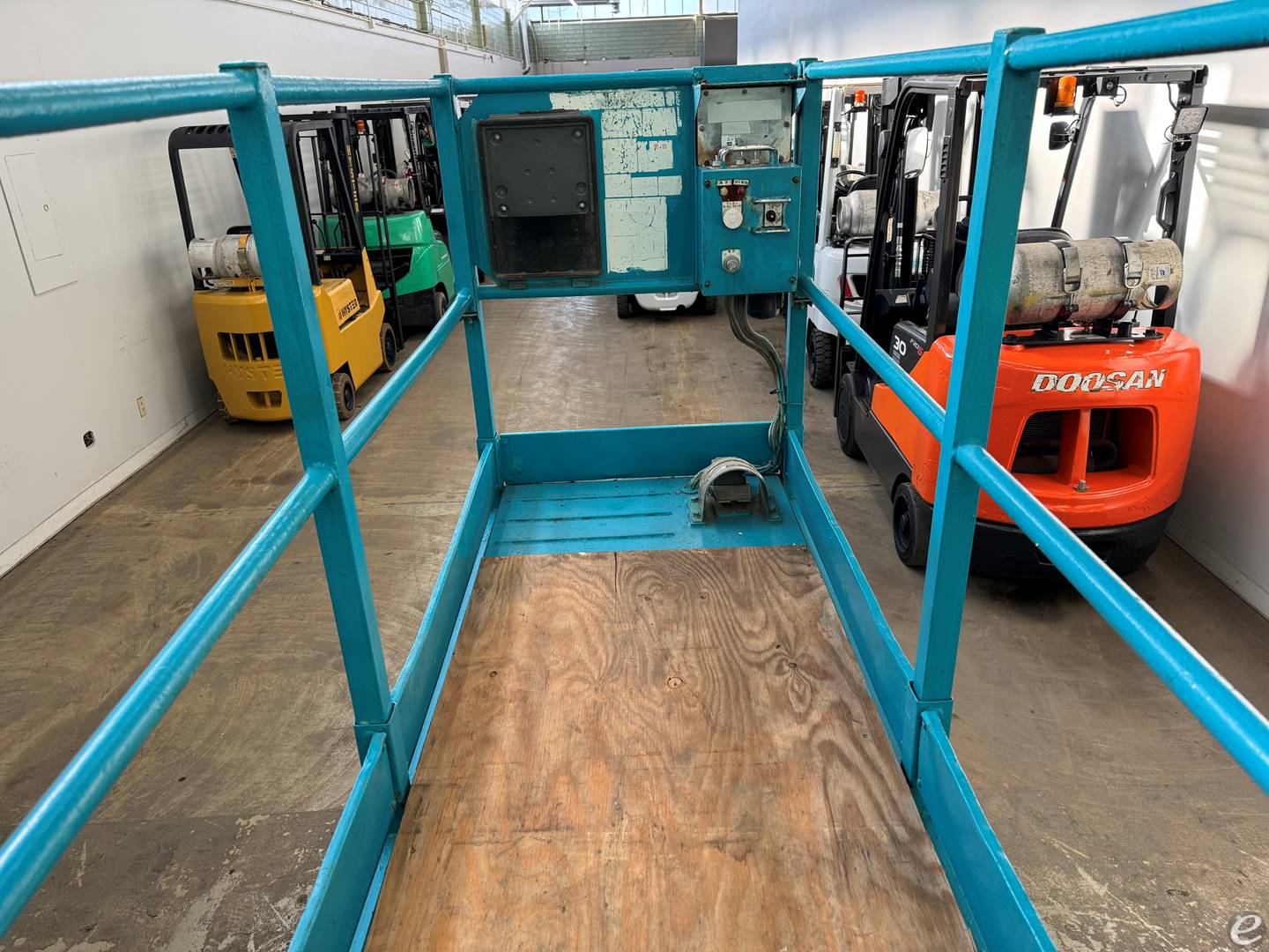 2008 Used Airman ENCL060