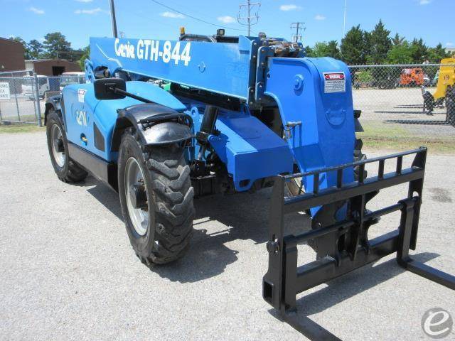 2016 Genie GTH844