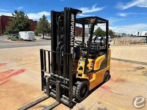2012 Hyundai 25LC-7