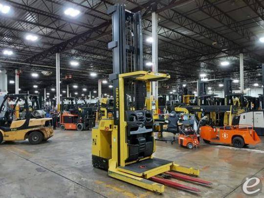 2017 Hyster R30XMA3 Electric Order Picker - 123Forklift