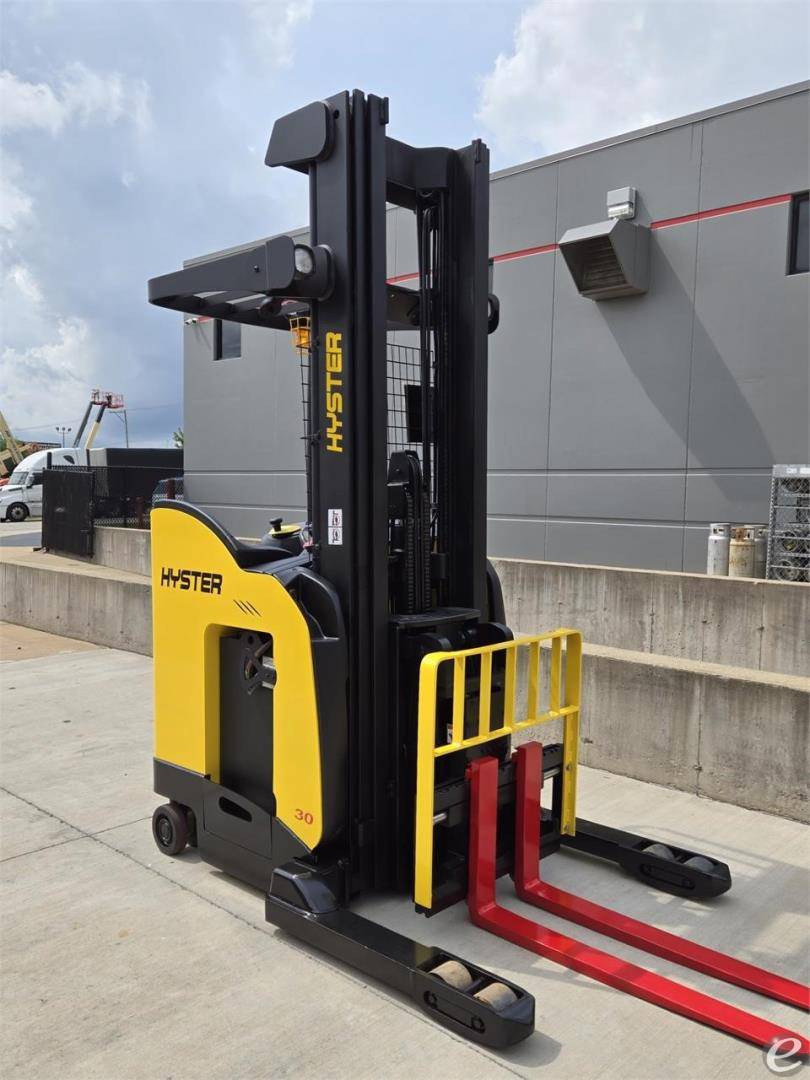 2018 Hyster N30ZDR2 Electric Reach Truck - 123Forklift