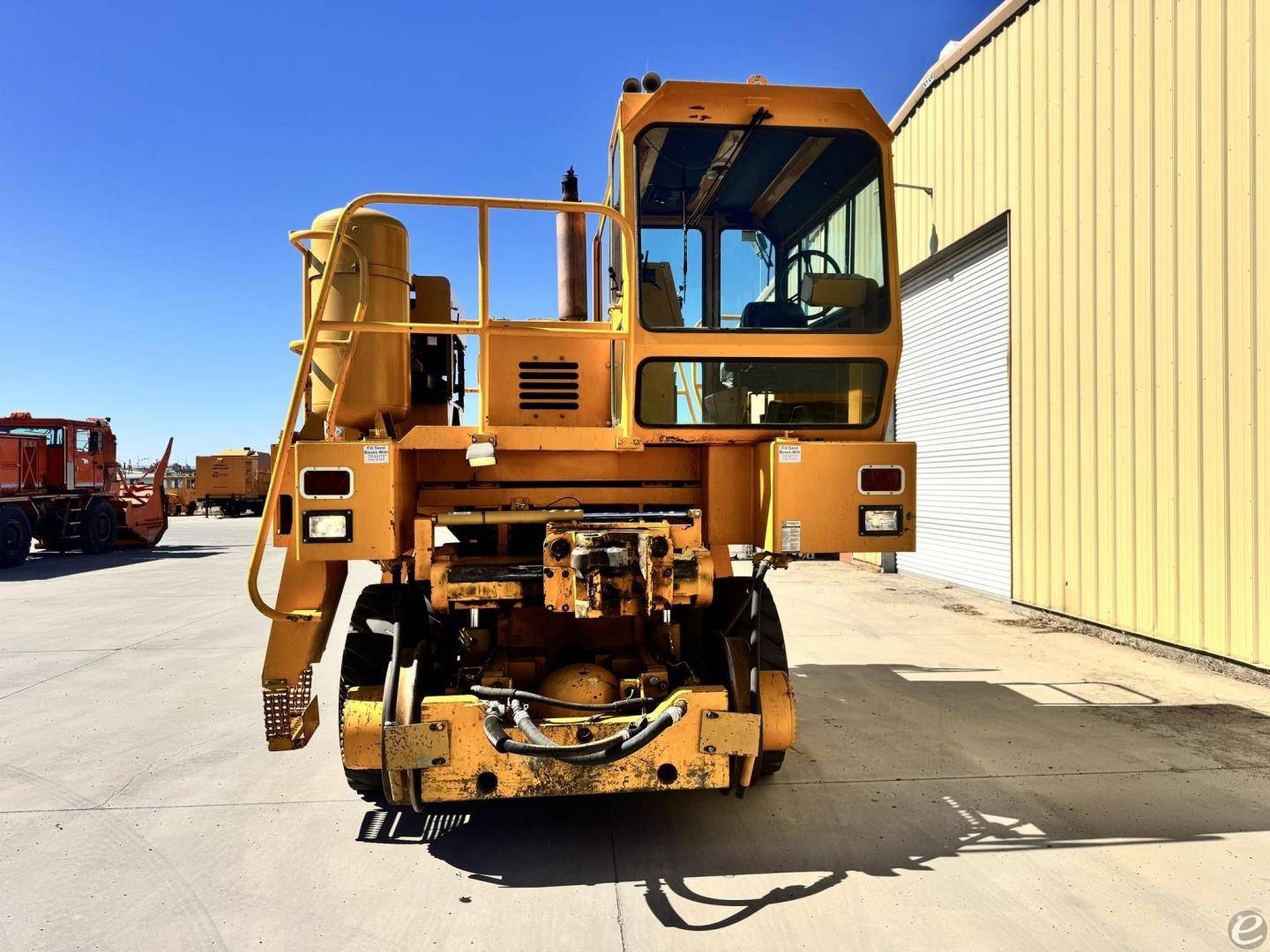 1999 Track Mobile 4650TM