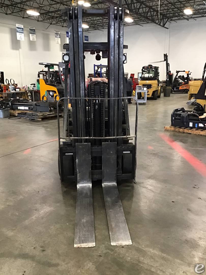 2020 Cat 2C8000