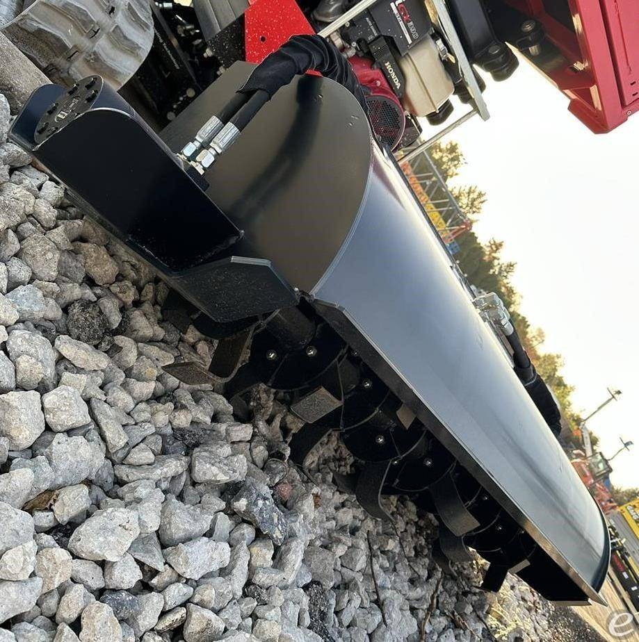 2023 Manitou 72