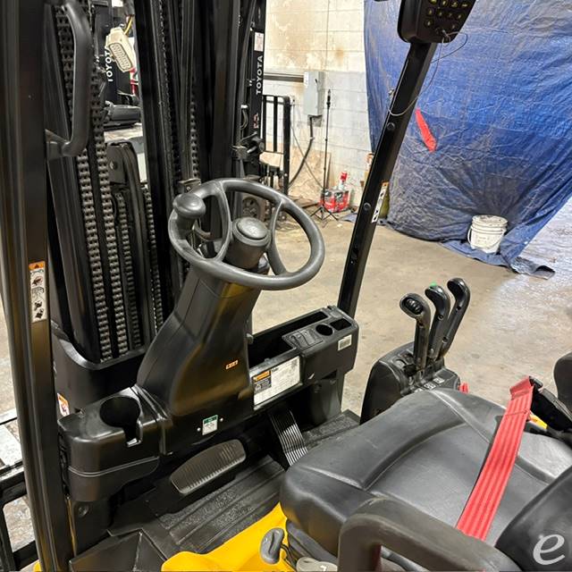 2022 Yale ERP040VT