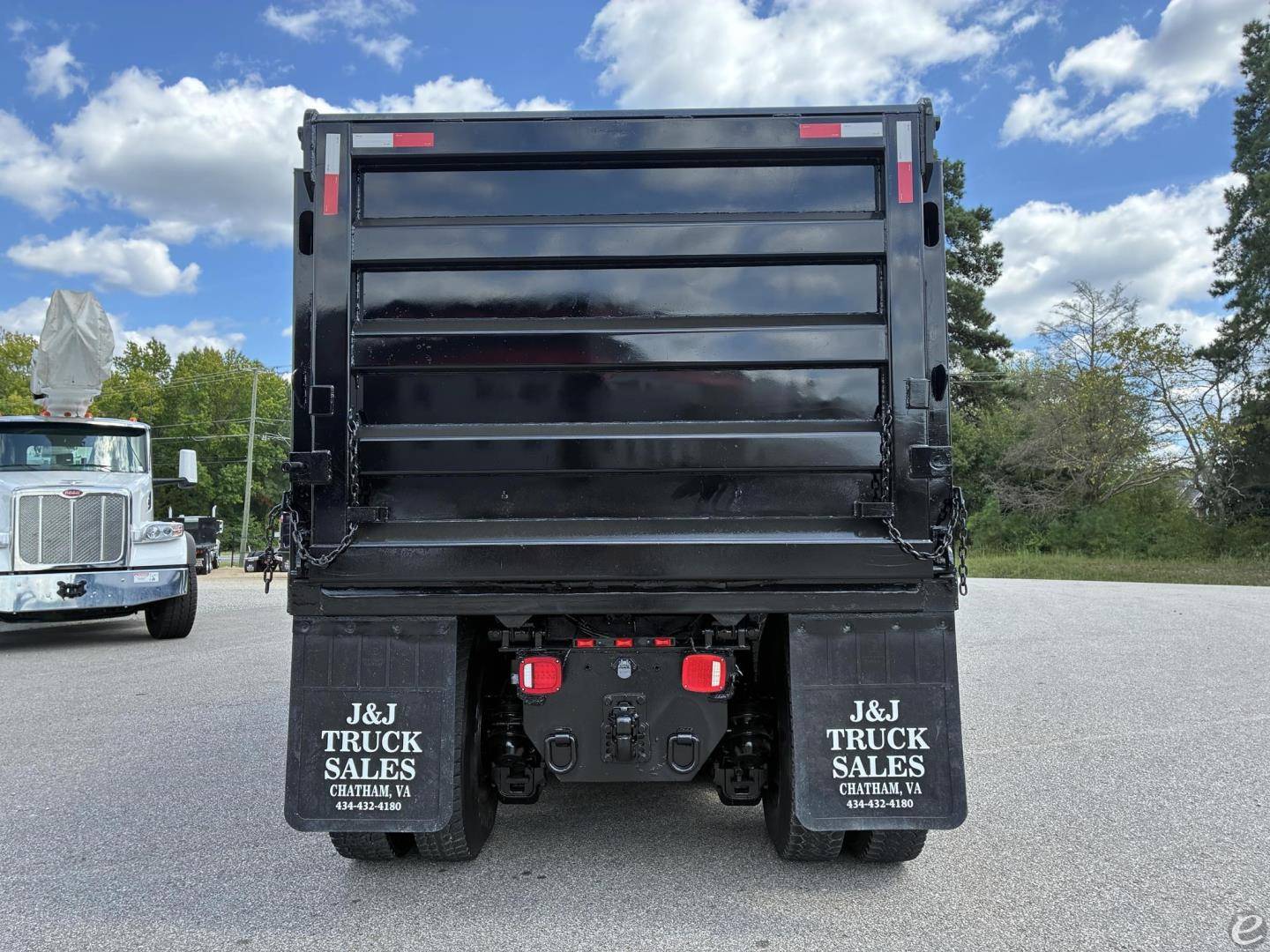 2018 Mack GRANITE GU713