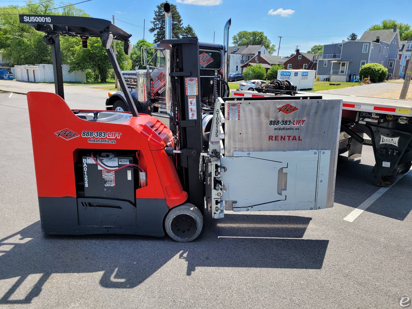 2011 Raymond 425-C50TT Electric Forklift - 123Forklift