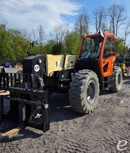 2025 JLG 1732