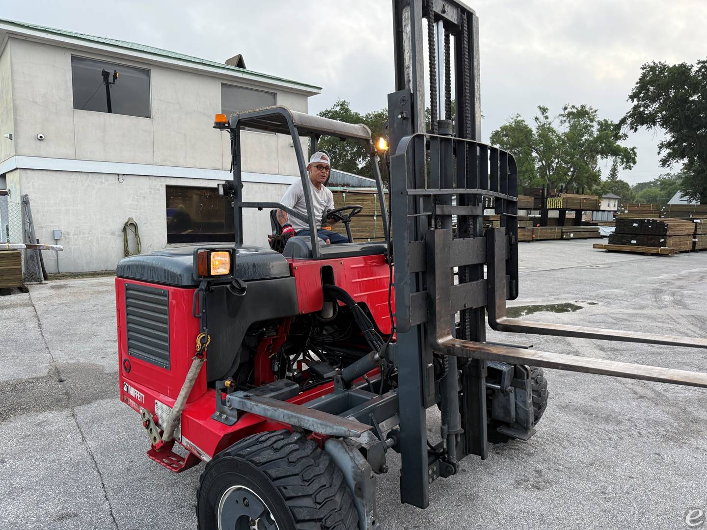 2007 Moffett m55.4